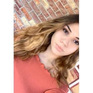 Meet your Posher, Julia